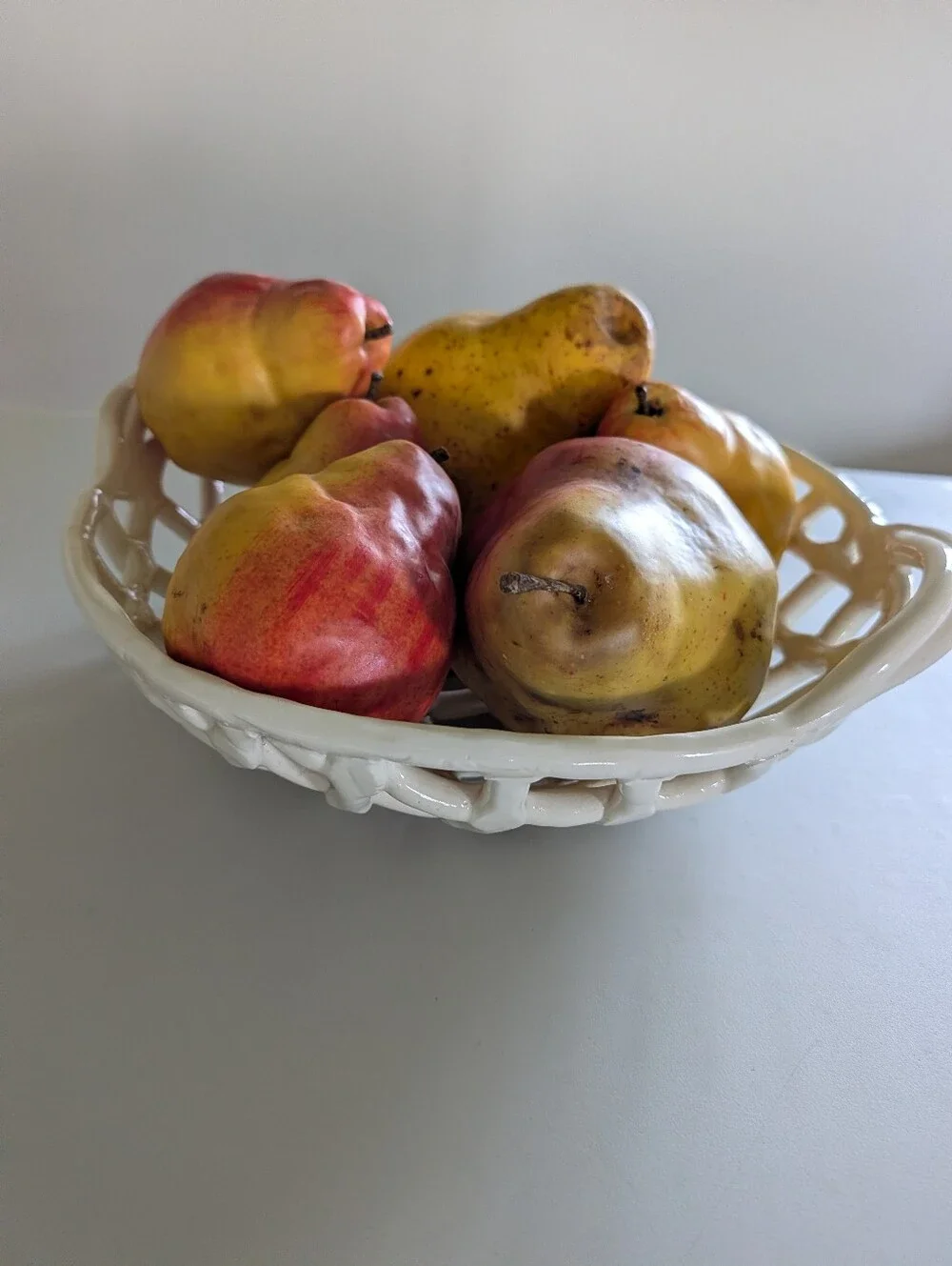 6 very realistic FAUX PEARS decorative fruit